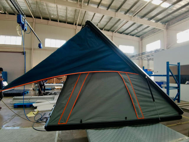 Aluminium 2 Person HardShell Roof Top Tent with Side Awning